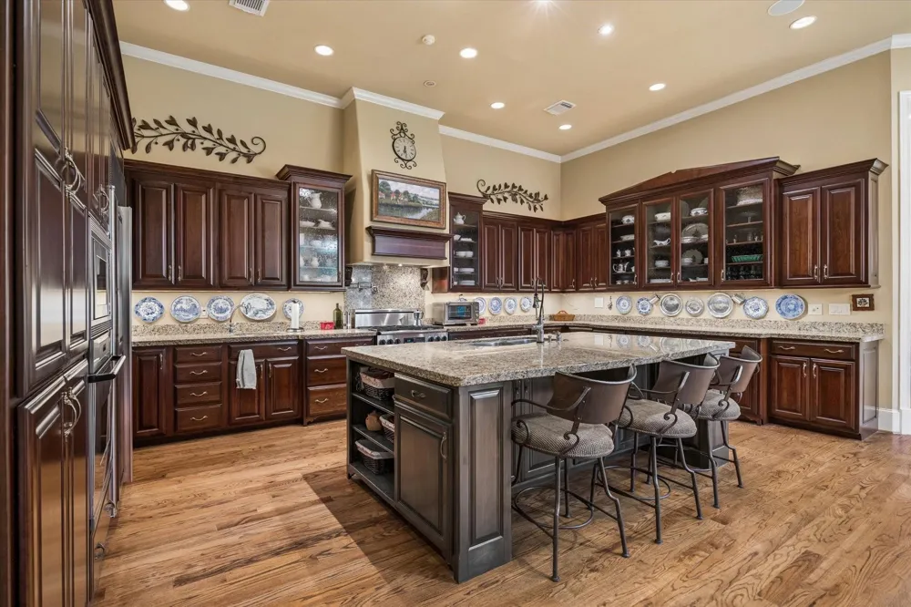 37519 Edgewater Drive Pinehurst, TX 77362