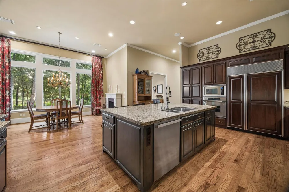 37519 Edgewater Drive Pinehurst, TX 77362