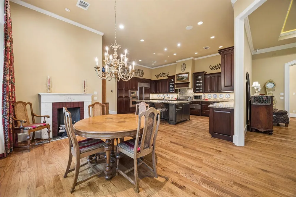 37519 Edgewater Drive Pinehurst, TX 77362