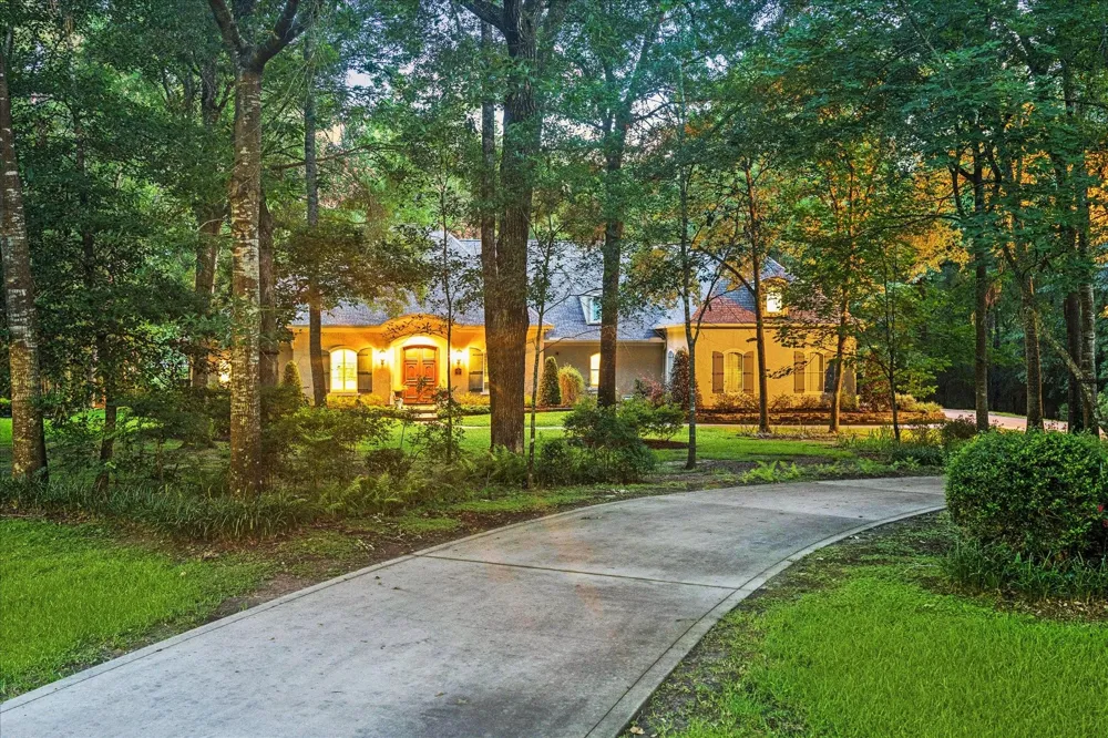 37519 Edgewater Drive Pinehurst, TX 77362