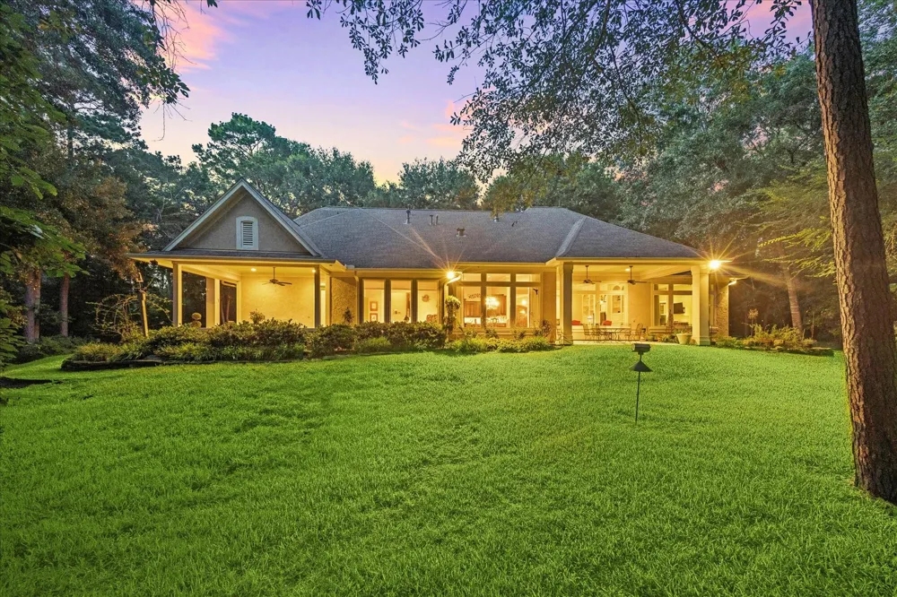 37519 Edgewater Drive Pinehurst, TX 77362