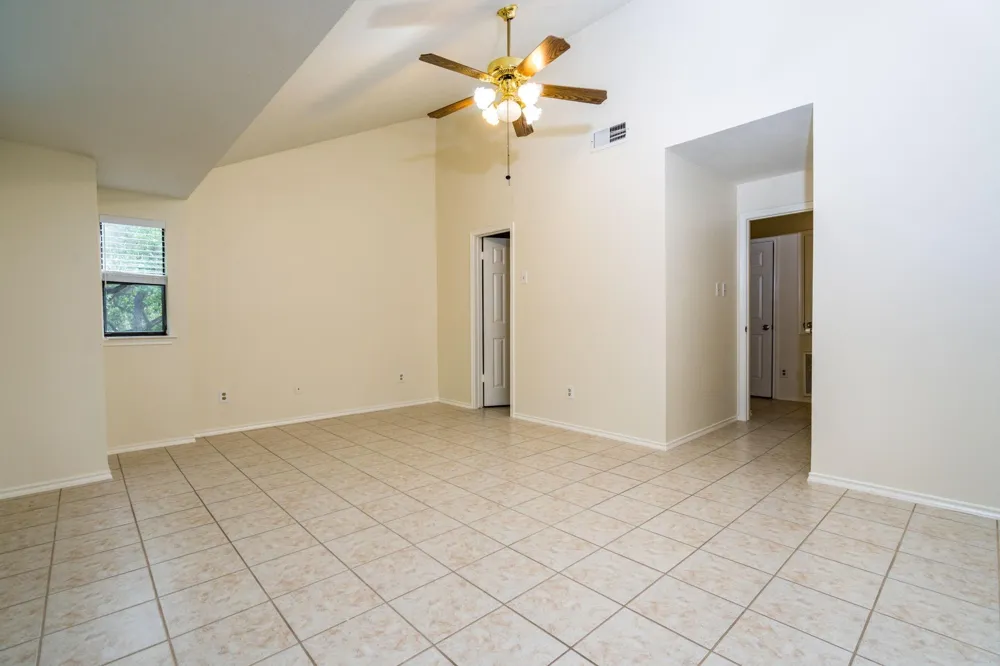 1103 Dulles Avenue #402 Stafford, TX 77477