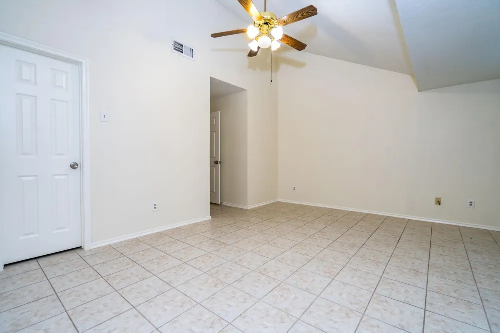 1103 Dulles Avenue #402 Stafford, TX 77477