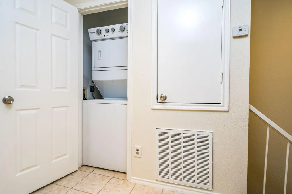 1103 Dulles Avenue #402 Stafford, TX 77477
