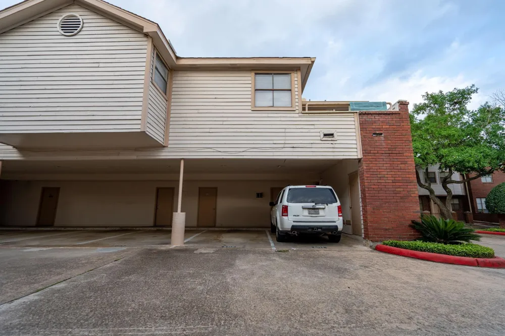 1103 Dulles Avenue #402 Stafford, TX 77477