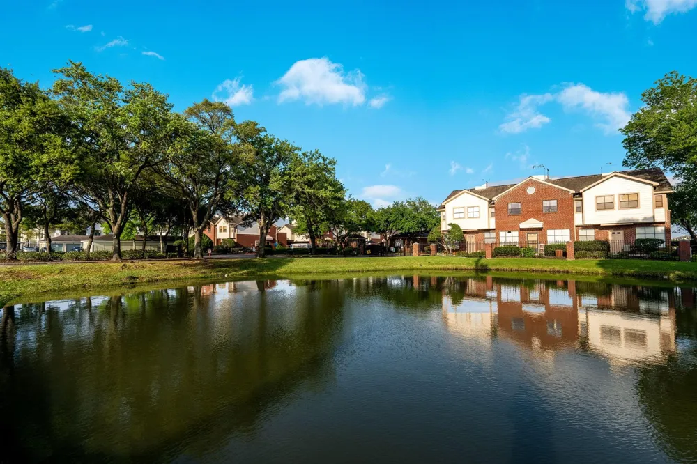 1103 Dulles Avenue #402 Stafford, TX 77477