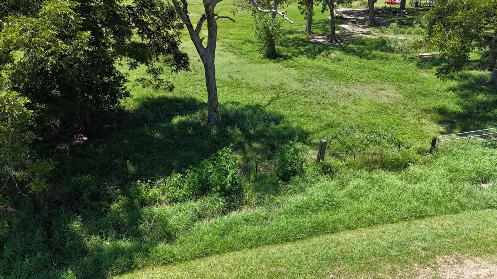 County Road 748 Nar Rosharon, TX 77583