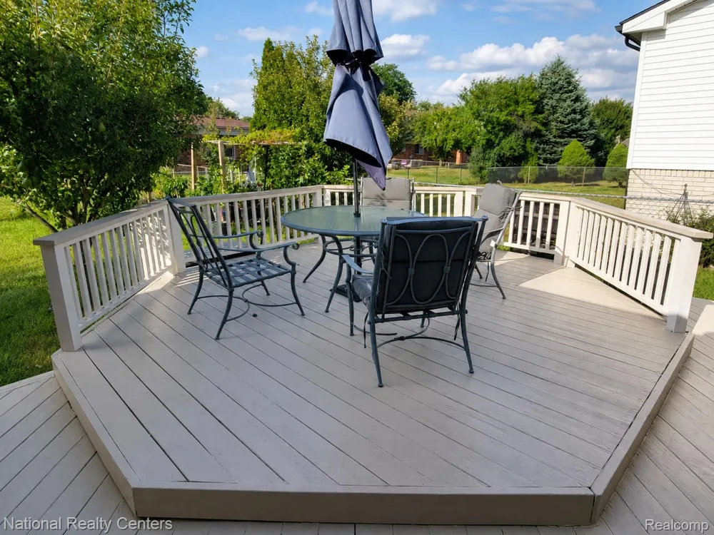 3621 Bates Drive Sterling Heights City, MI 48310