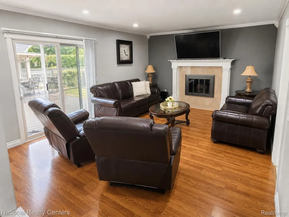 3621 Bates Drive Sterling Heights City, MI 48310