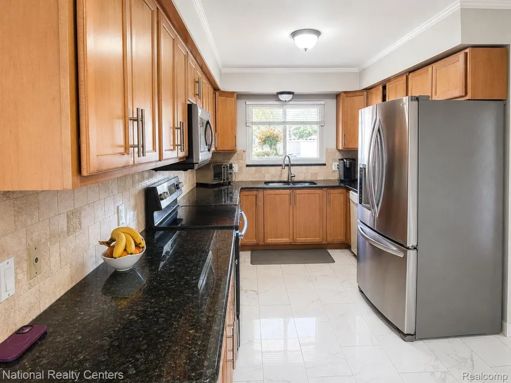 3621 Bates Drive Sterling Heights City, MI 48310