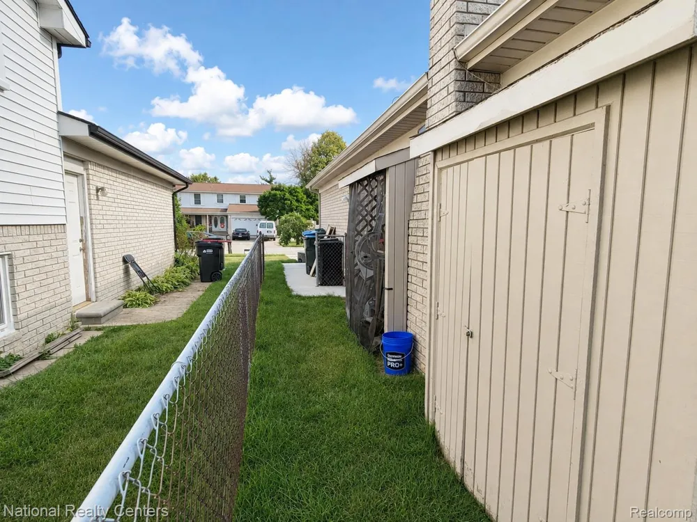 3621 Bates Drive Sterling Heights City, MI 48310
