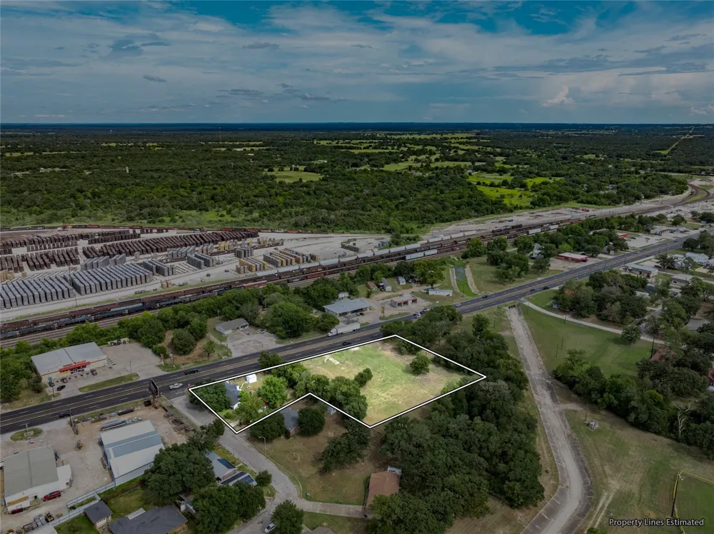 210 Rosa Lee/Hwy 36 N Lane Somerville, TX 77879
