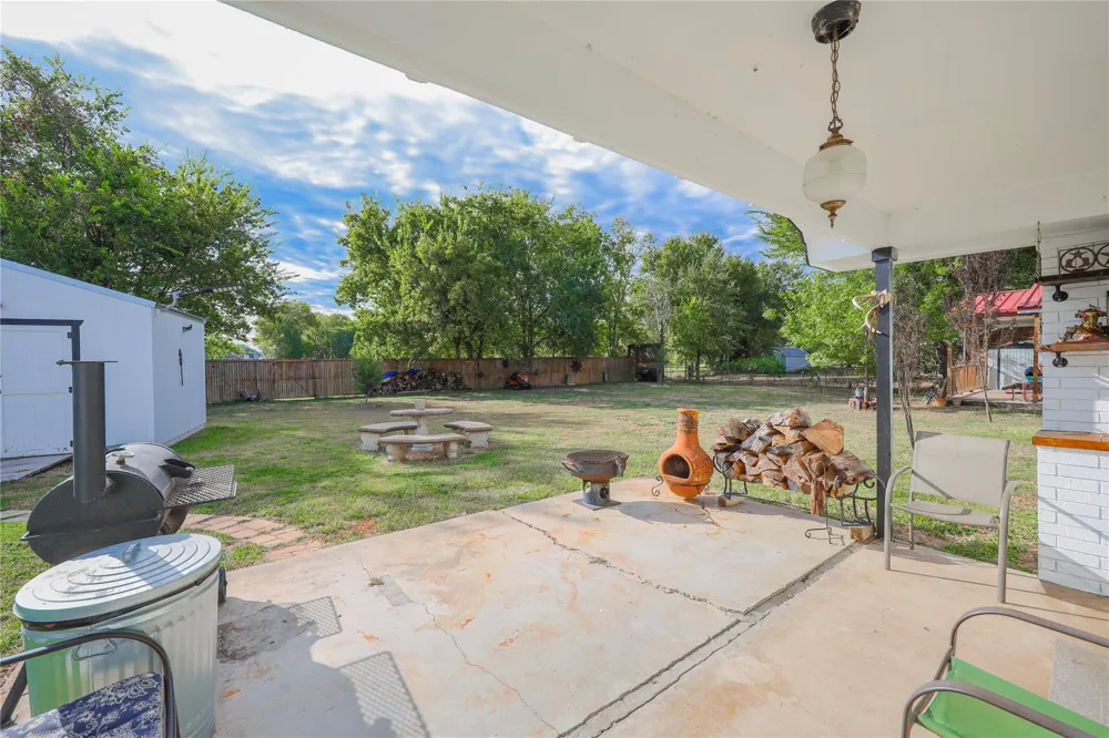 210 Rosa Lee/Hwy 36 N Lane Somerville, TX 77879