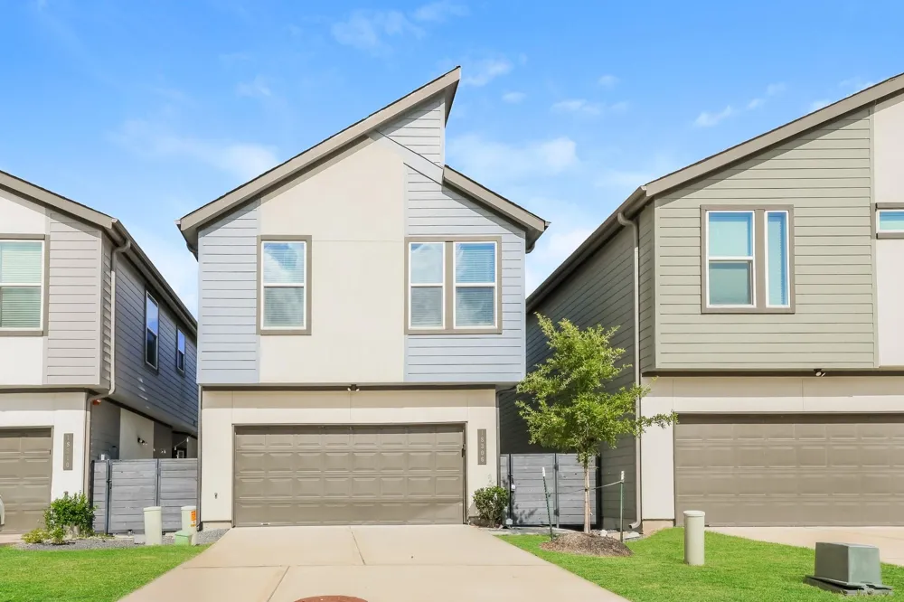 18306 W Centro Circle Shenandoah, TX 77385