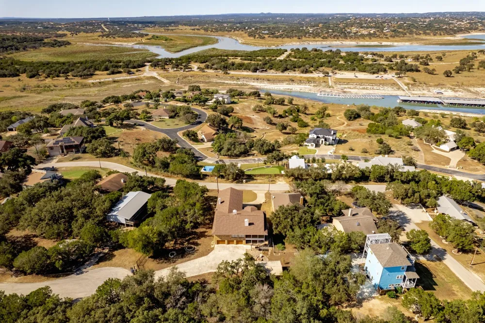 1464 Lakeside Drive W Canyon Lake, TX 78133