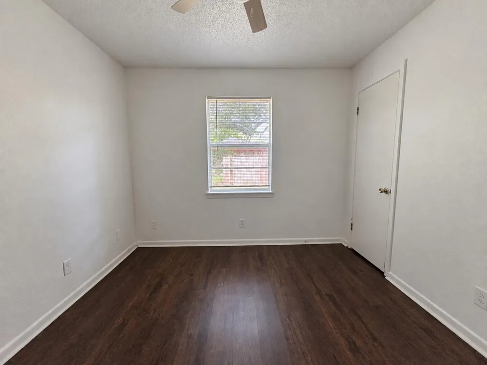 409 La Bradford Drive Bay City, TX 77414
