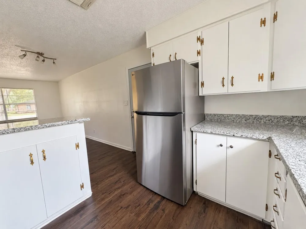 409 La Bradford Drive Bay City, TX 77414