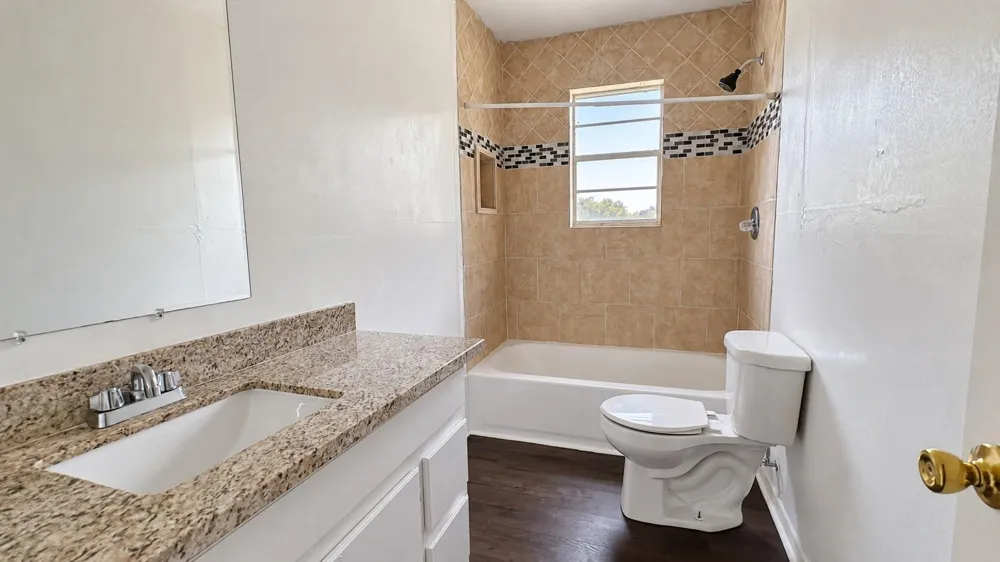 409 La Bradford Drive Bay City, TX 77414