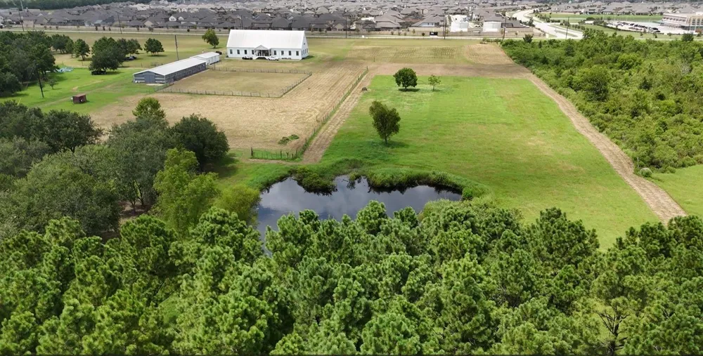 1200 Davenport Parkway Rosharon, TX 77583