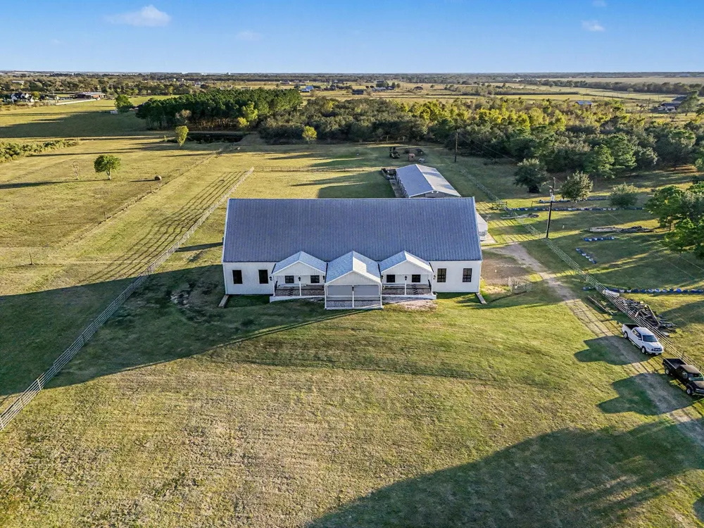 1200 Davenport Parkway Rosharon, TX 77583