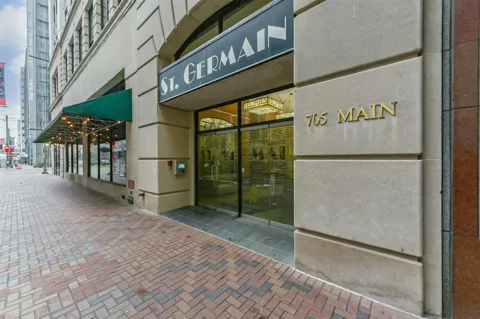 705 Main Street #321