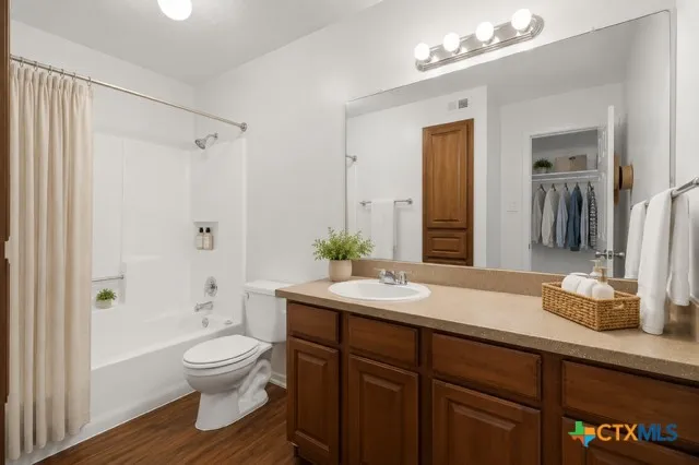 205 Craddock Ave San Marcos, TX 78666