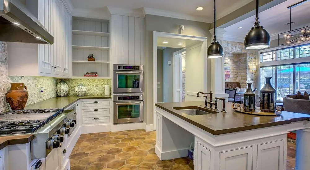 2951 Loop 336 W #924 Conroe, TX 77304