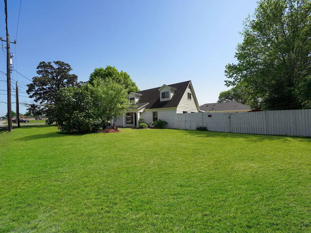2503 Pansy Street Pasadena, TX 77503
