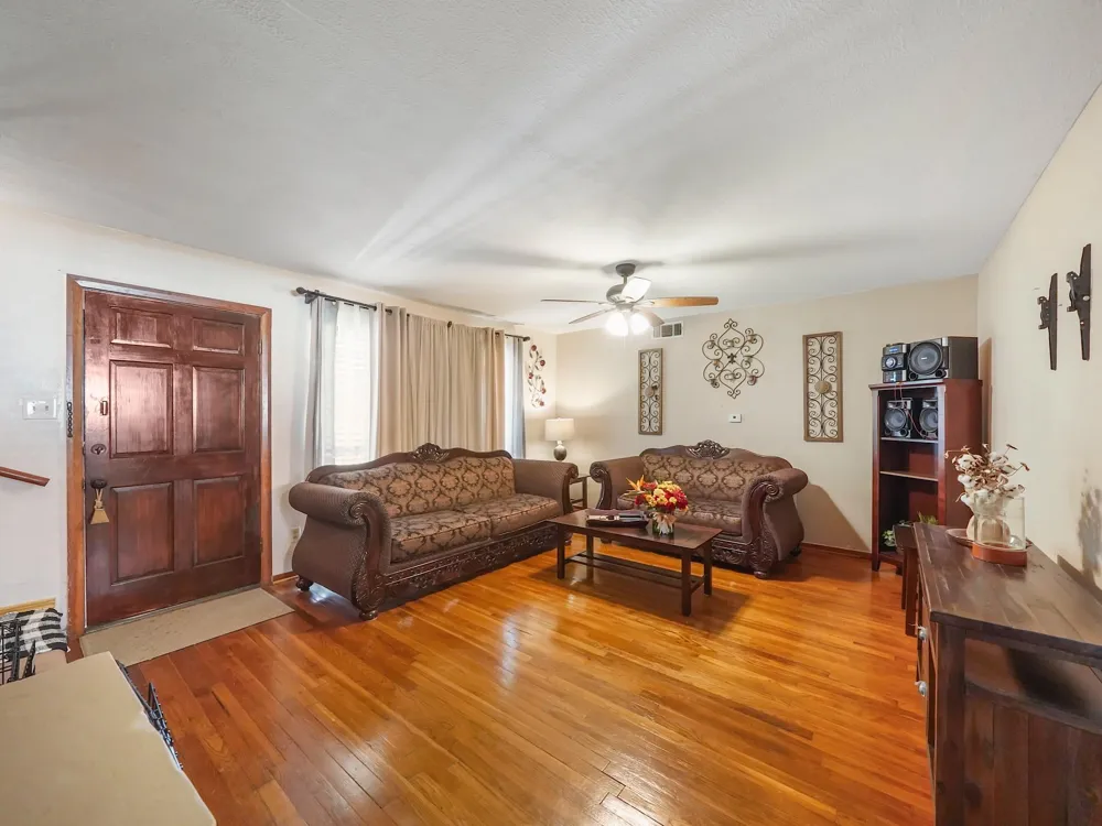 2503 Pansy Street Pasadena, TX 77503