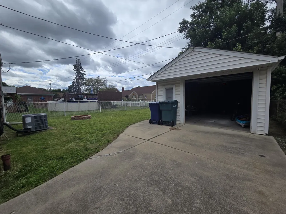 1032 Buckingham Avenue Lincoln Park, MI 48146