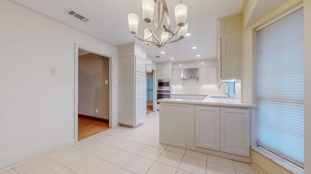 6960 Blarney Street Beaumont, TX 77706