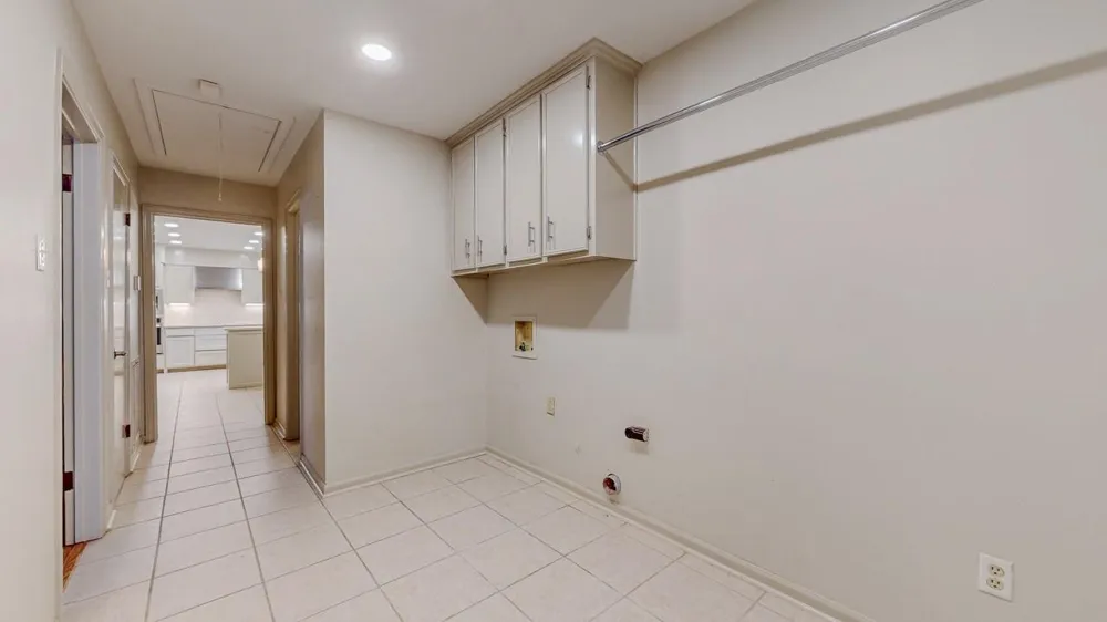 6960 Blarney Street Beaumont, TX 77706