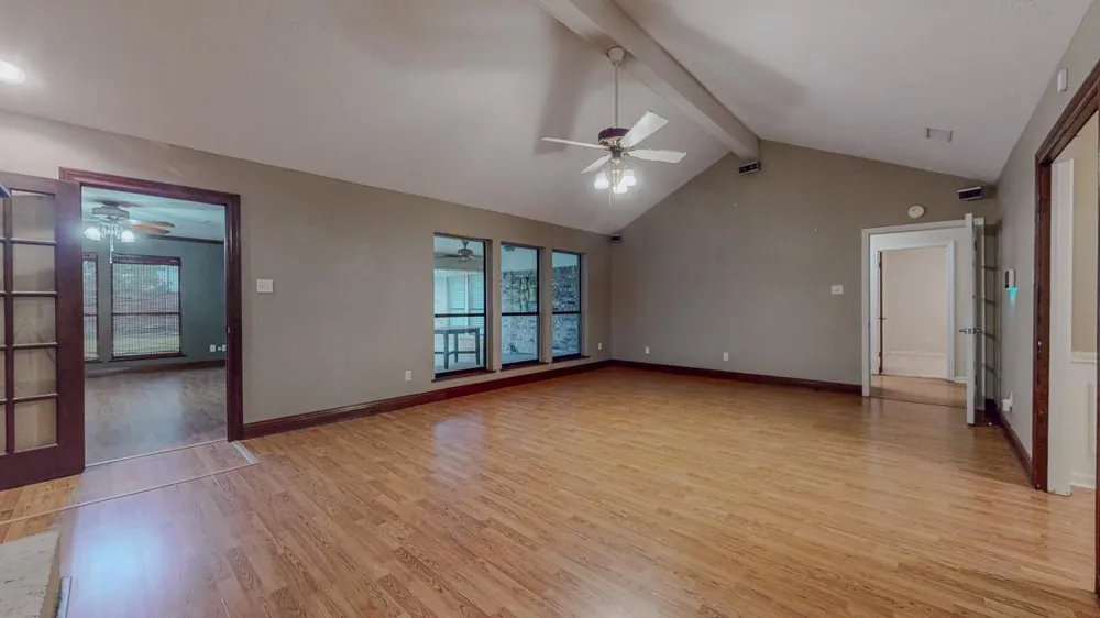 6960 Blarney Street Beaumont, TX 77706