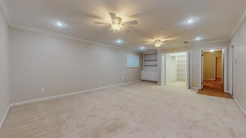 6960 Blarney Street Beaumont, TX 77706
