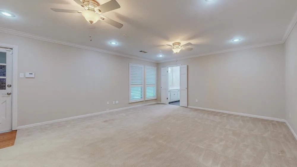 6960 Blarney Street Beaumont, TX 77706