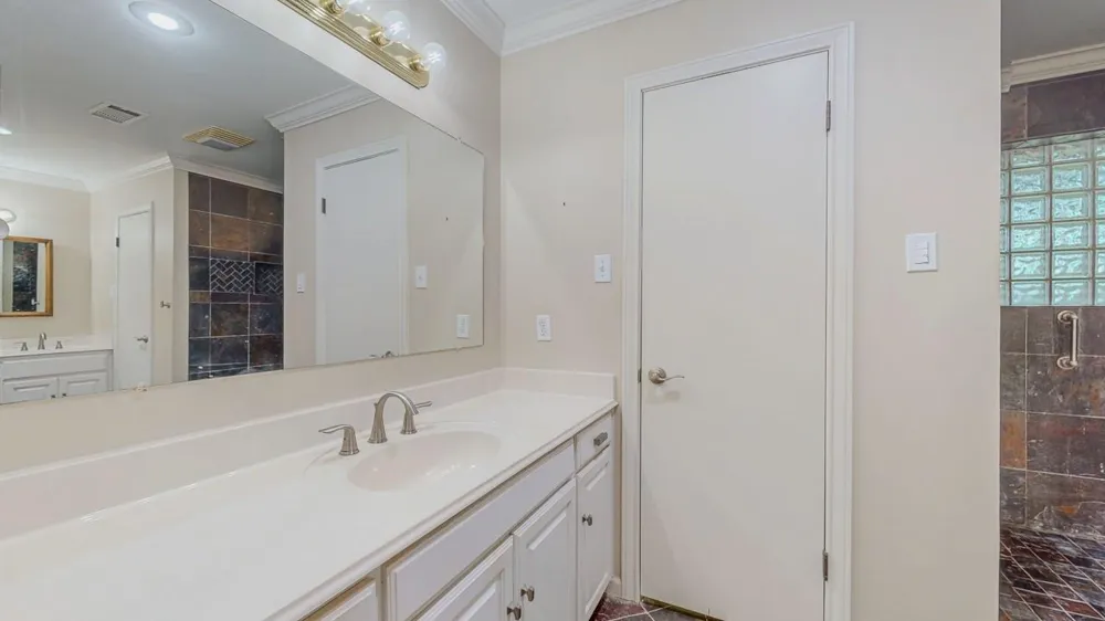 6960 Blarney Street Beaumont, TX 77706