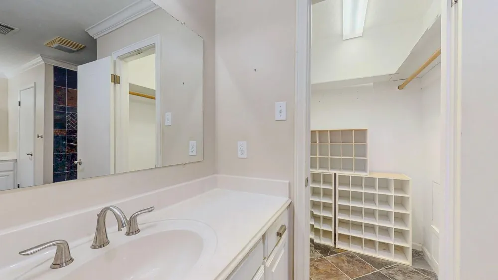 6960 Blarney Street Beaumont, TX 77706