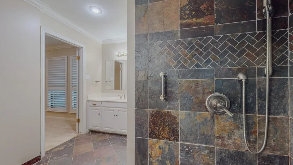 6960 Blarney Street Beaumont, TX 77706
