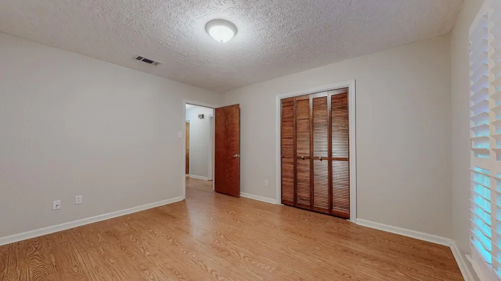 6960 Blarney Street Beaumont, TX 77706