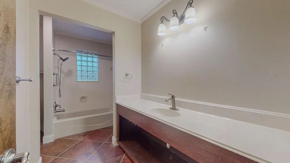 6960 Blarney Street Beaumont, TX 77706