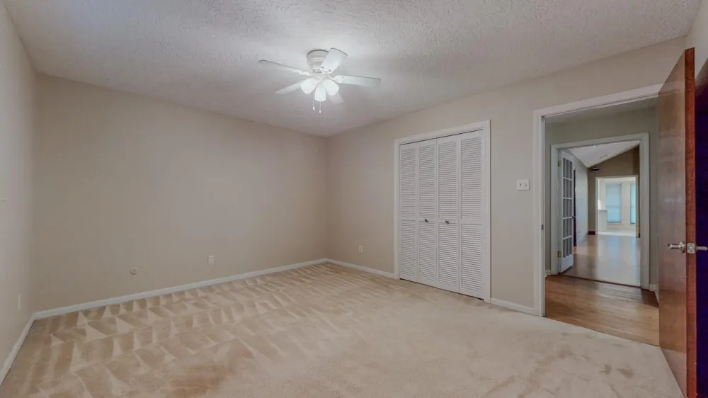 6960 Blarney Street Beaumont, TX 77706