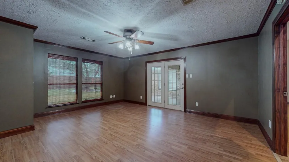 6960 Blarney Street Beaumont, TX 77706