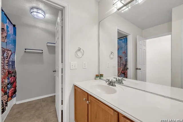 2502 Grayson Cir San Antonio, TX 78232