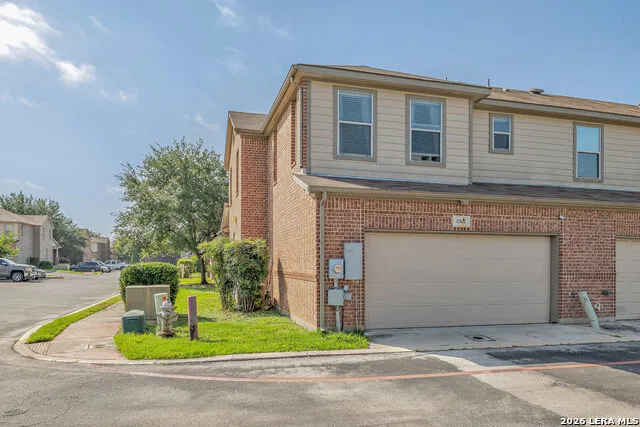 2502 Grayson Cir San Antonio, TX 78232