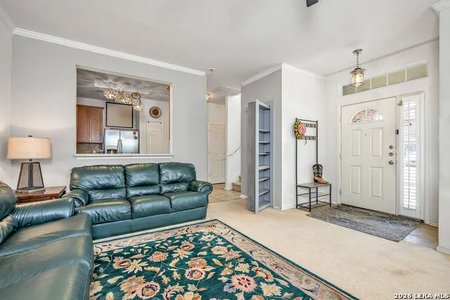 2502 Grayson Cir San Antonio, TX 78232