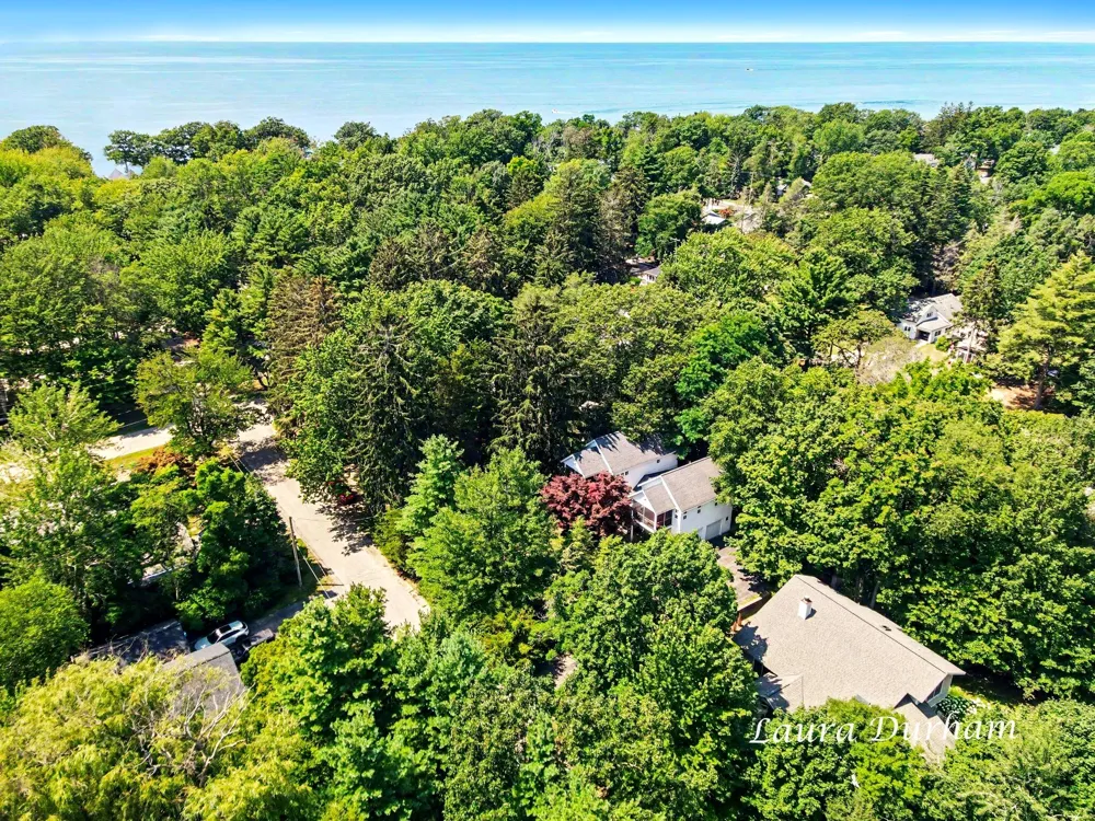 6925 2nd Street Douglas, MI 49406