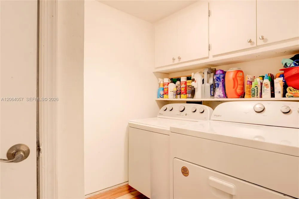 2307 NE 7th St #40 Hallandale Beach, FL 33009