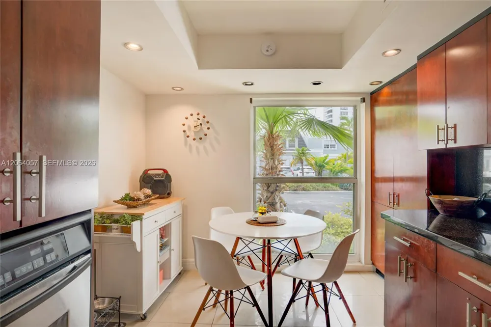 2307 NE 7th St #40 Hallandale Beach, FL 33009