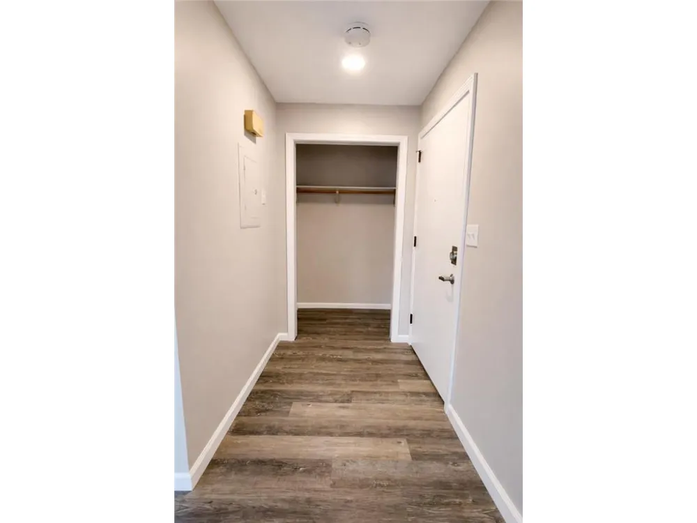 102 Lake Avenue S #8 Spicer, MN 56288