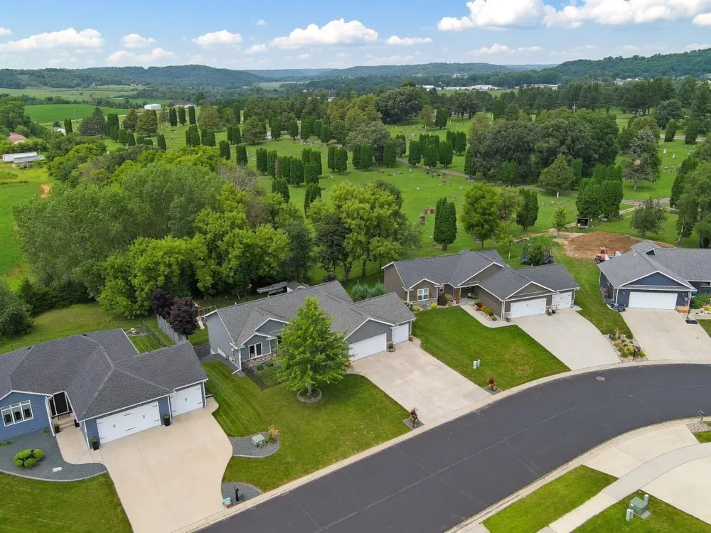 1244 Lone Stone Court SE Chatfield, MN 55923